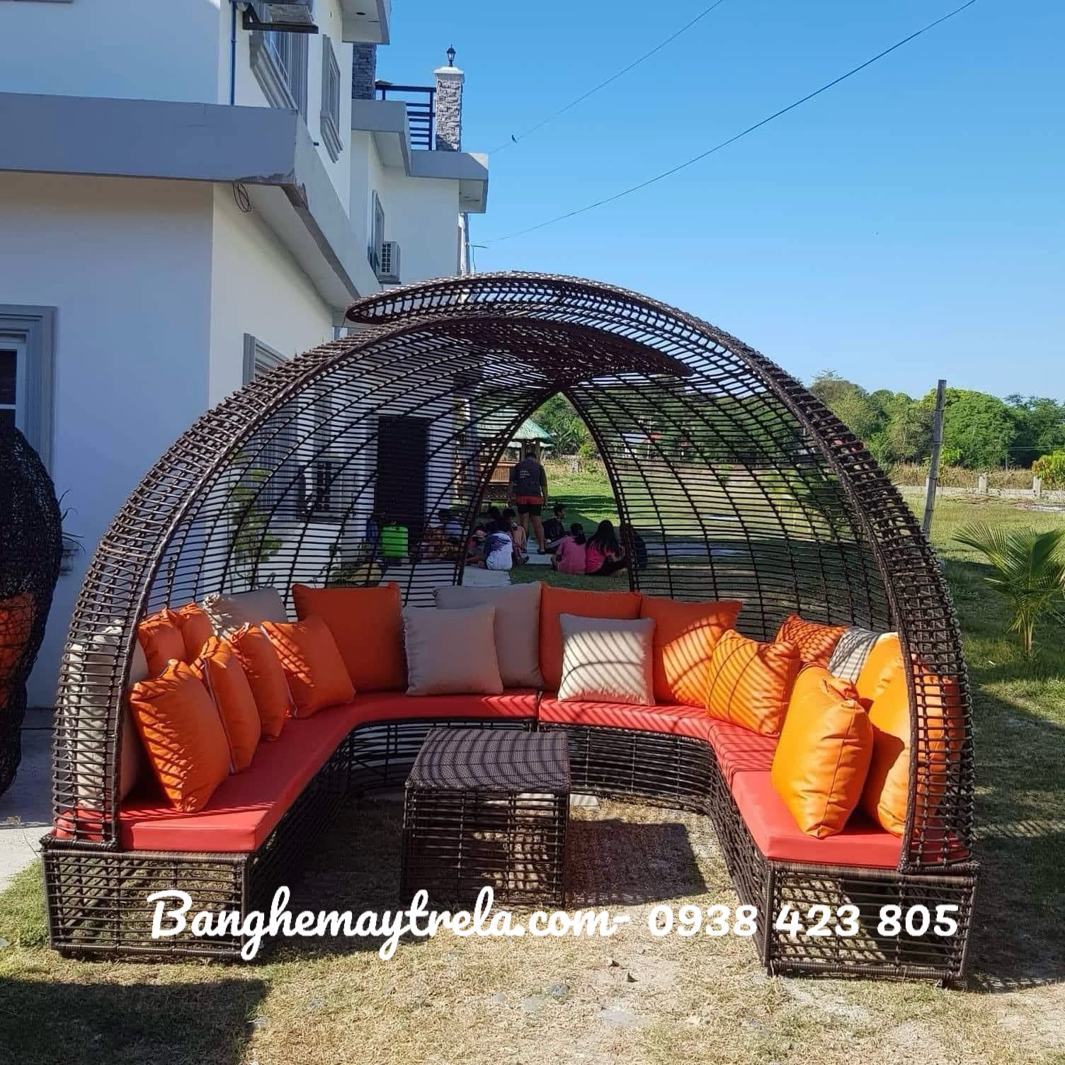 Ghế hồ bơi mây nhựa mái vòm